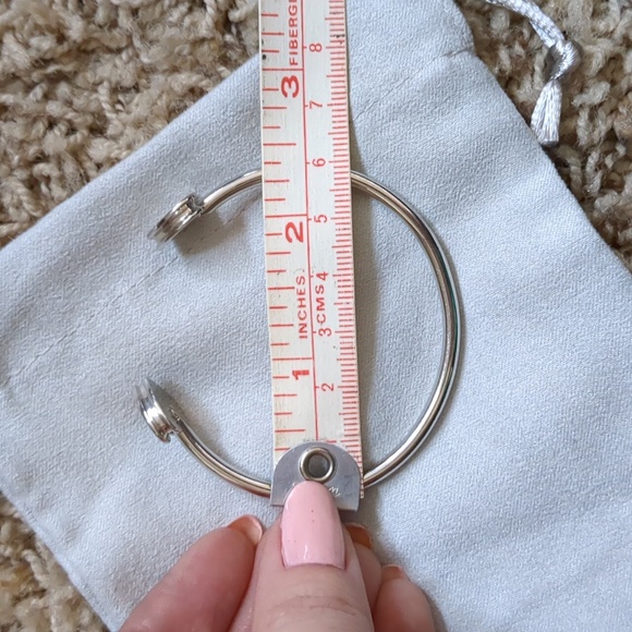 Heart Cuff - Picture 4 of 5